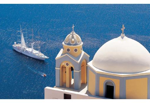 Fondeando en Santorini (Grecia)